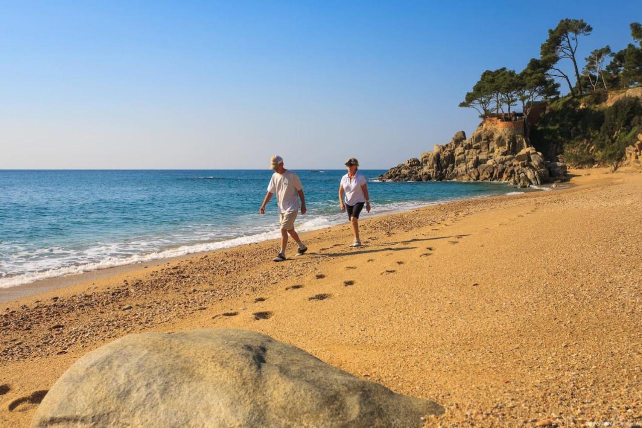 Sand Bay Beach Duplex Apartman Girona Kültér fotó