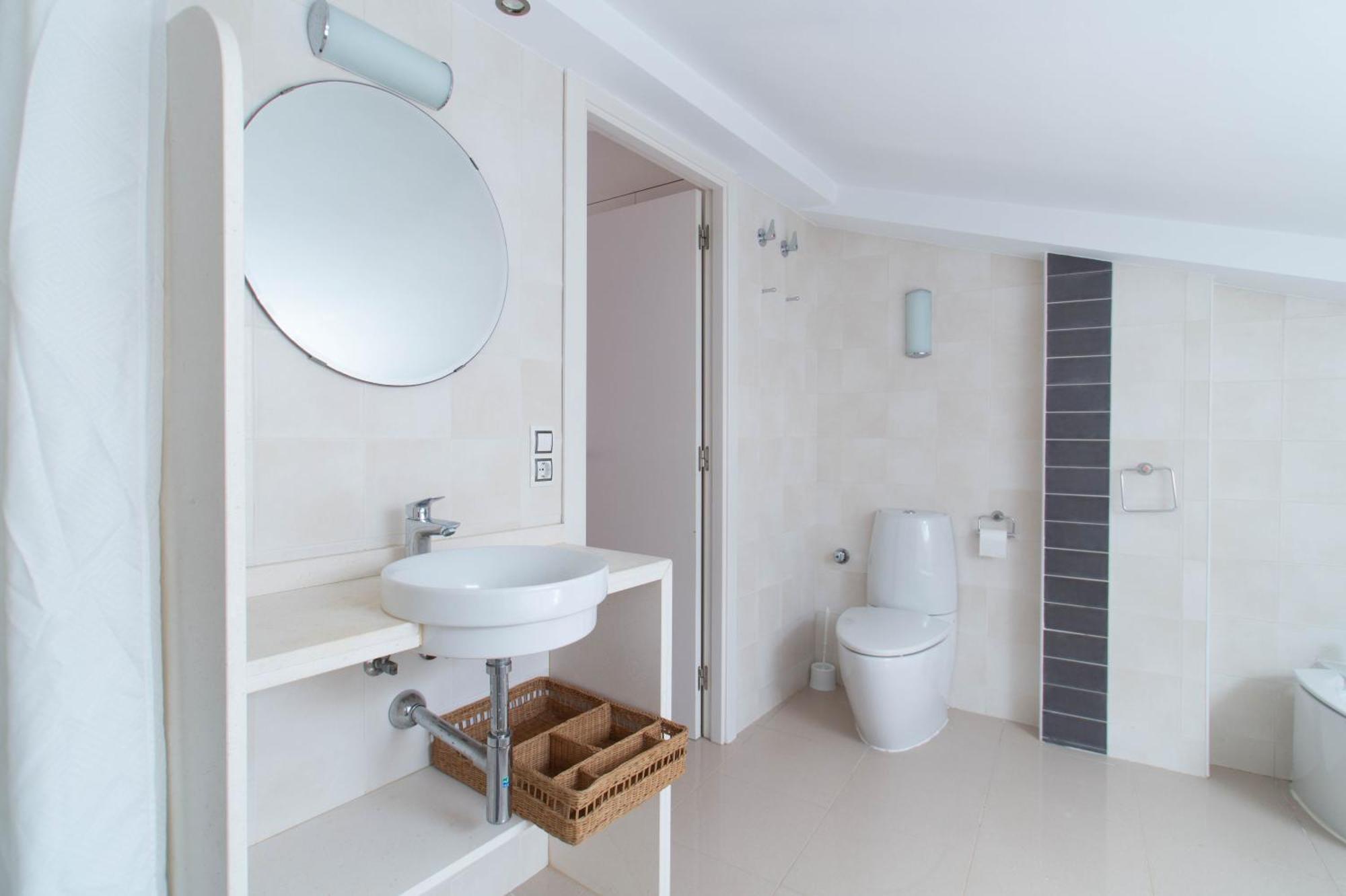 Sand Bay Beach Duplex Apartman Girona Kültér fotó